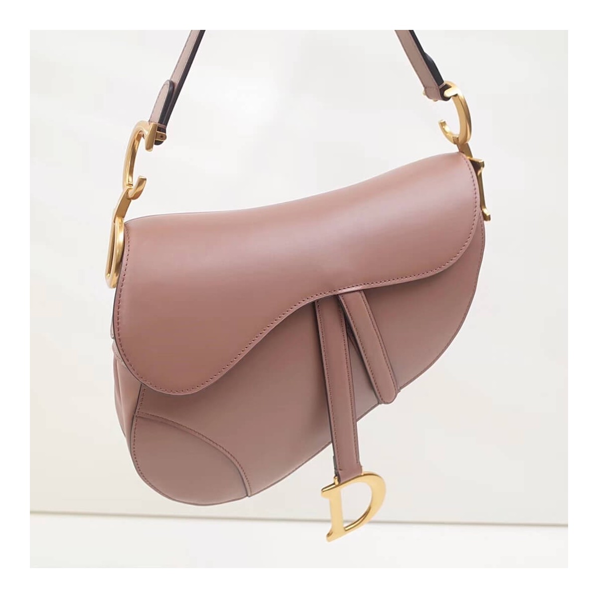 Christian Dior Smooth Calfskin Saddle Bag M0446 Christian Dior Smooth Calfskin Saddle Bag M0446