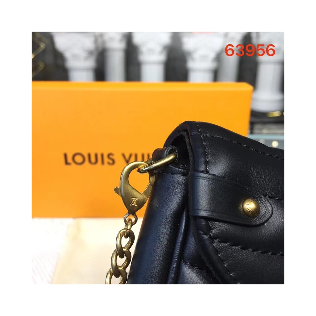 Louis Vuitton New Wave Chain Pochette M63956 M68479 Louis Vuitton New Wave Chain Pochette M63956 M68479