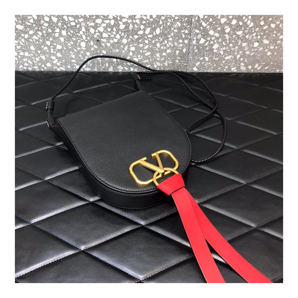 Valentino Garavani Medium Vring Crossbody Bag 0510