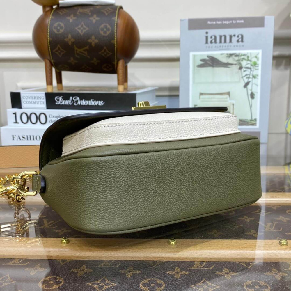 Louis Vuitton Lockme Tender M58554 M58555 M58557 Louis Vuitton Lockme Tender M58554 M58555 M58557