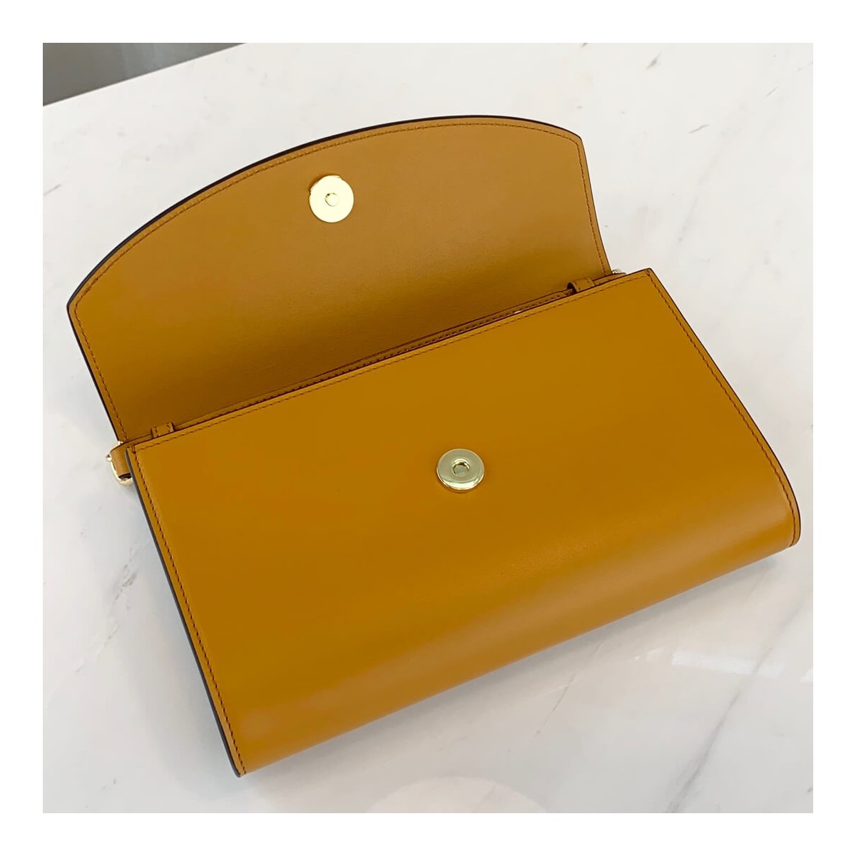 Gucci Zumi Smooth Leather Small Shoulder Bag 572375 Gucci Zumi Smooth Leather Small Shoulder Bag 572375