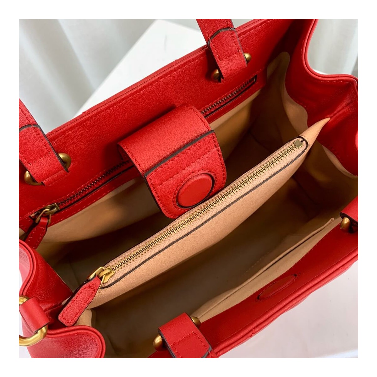 Gucci GG Marmont Small Matelasse Top Handle Bag 448054 Gucci GG Marmont Small Matelasse Top Handle Bag 448054