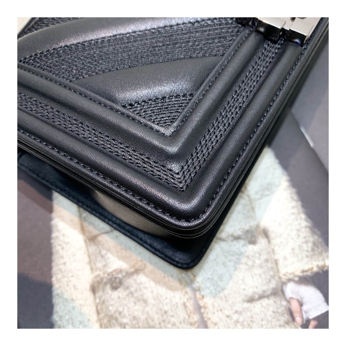 Chanel Calfskin Boy Chanel Handbag A67086 Chanel Calfskin Boy Chanel Handbag A67086