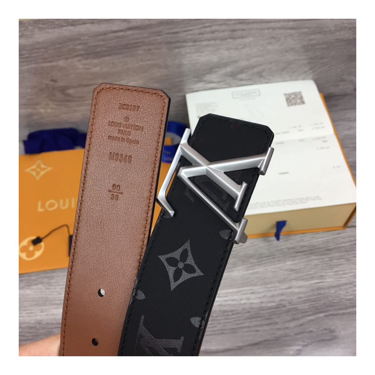 Louis Vuitton Pyramide 40mm Reversible Belt M9346 Louis Vuitton Pyramide 40mm Reversible Belt M9346