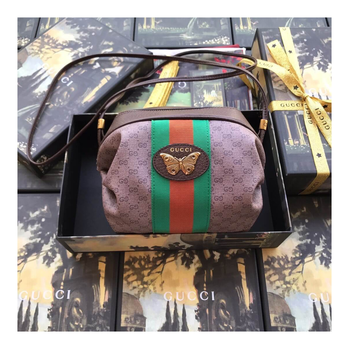 Gucci Web GG Print Cross Body Bag 564582 Gucci Web GG Print Cross Body Bag 564582