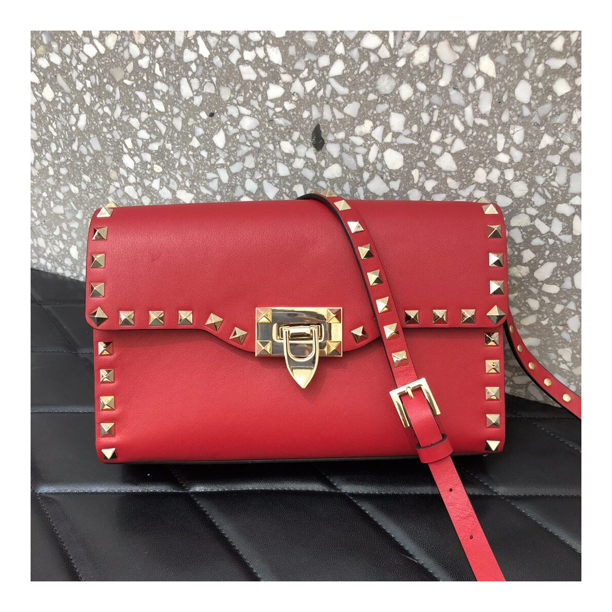 Valentino Garavani Rockstud Calfskin Crossbody Bag 0181 Valentino Garavani Rockstud Calfskin Crossbody Bag 0181