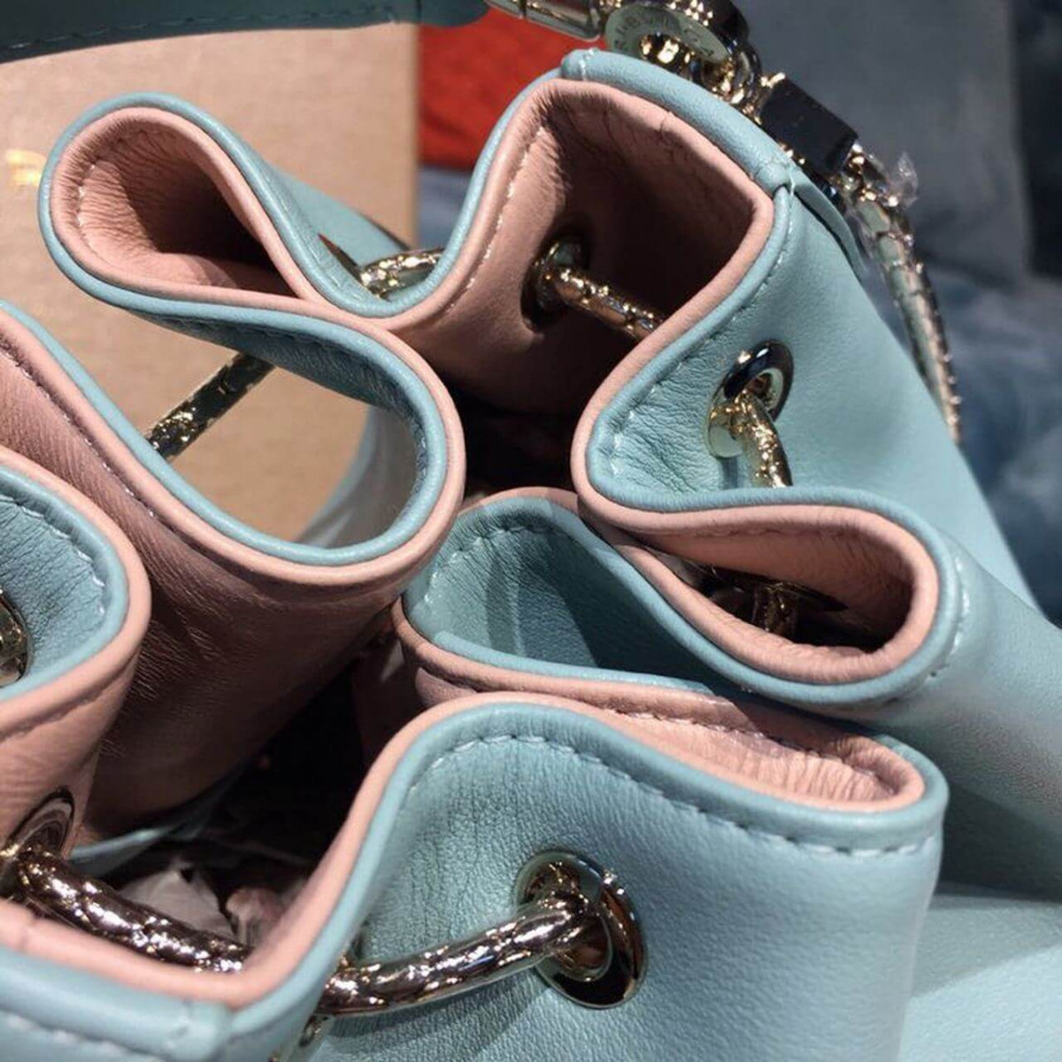 Bvlgari Serpenti Forever Bucket Bag 20cm 288760 Bvlgari Serpenti Forever Bucket Bag 20cm 288760