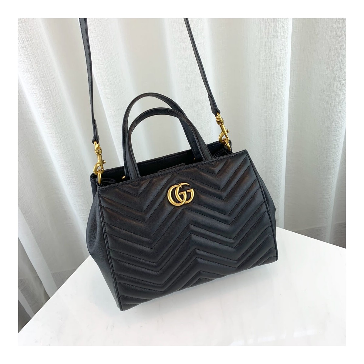 Gucci GG Marmont Small Matelasse Top Handle Bag 448054 Gucci GG Marmont Small Matelasse Top Handle Bag 448054