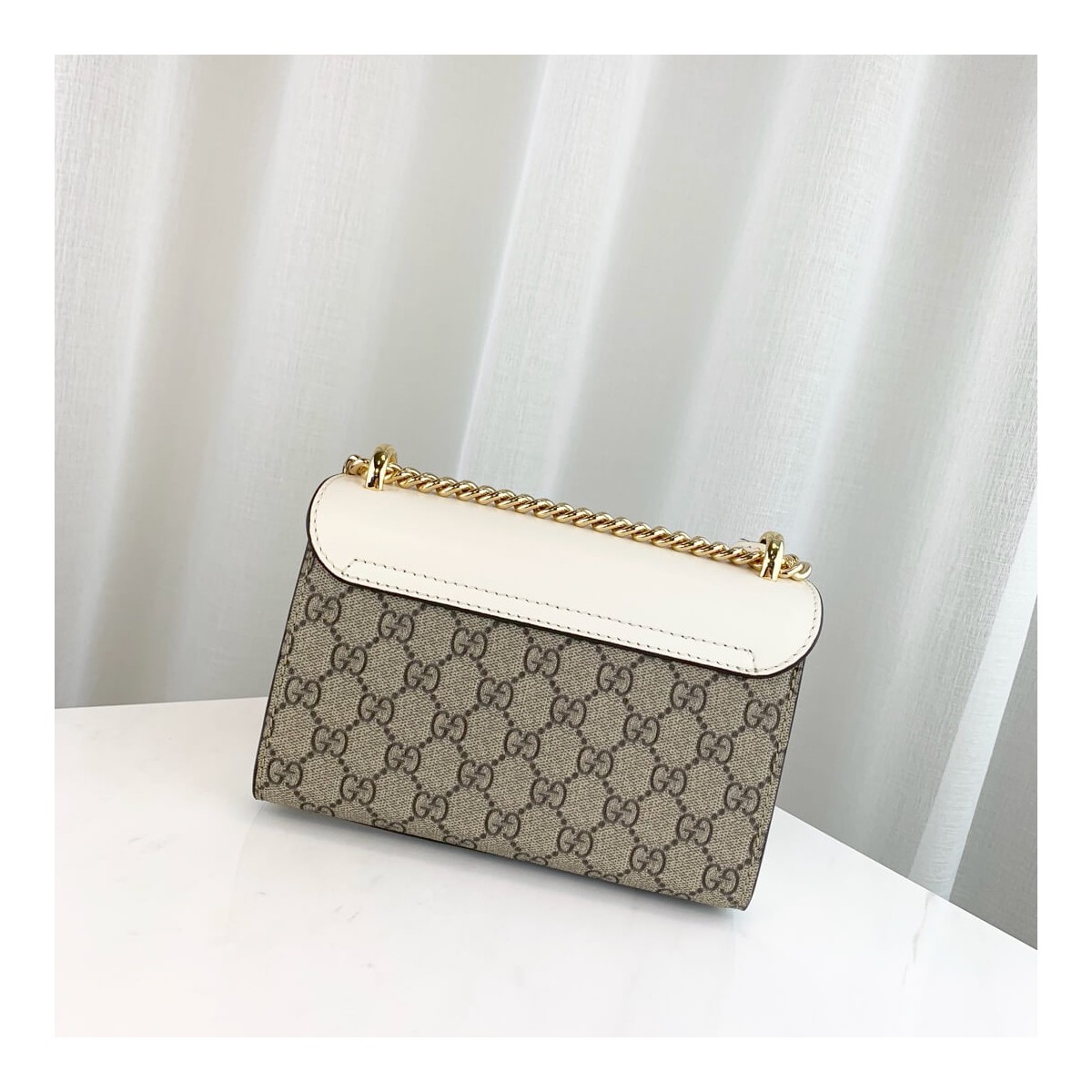 Gucci Padlock Studded GG Supreme Shoulder Bag 432182 Gucci Padlock Studded GG Supreme Shoulder Bag 432182