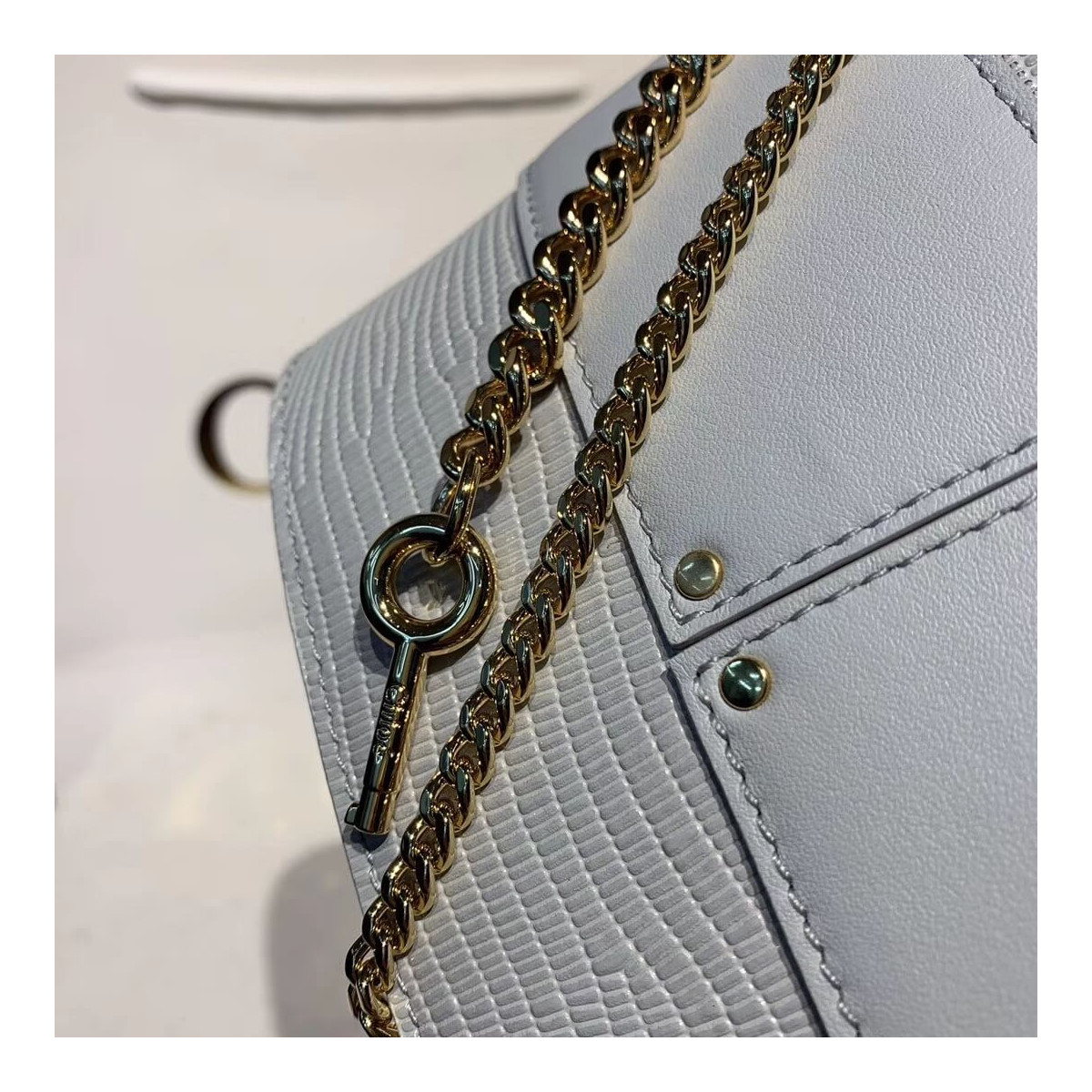 Chloe Small Aby Lock Chain Bag Embossed Lizard Effect S1220 Chloe Small Aby Lock Chain Bag Embossed Lizard Effect S1220