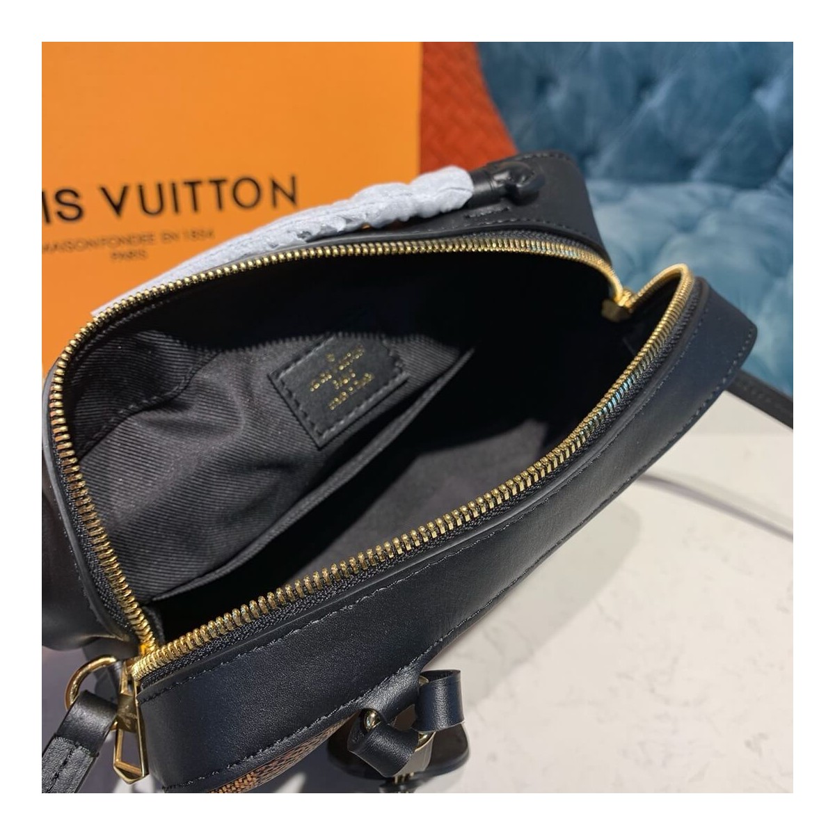 Louis Vuitton Damier Ebene Canvas Santa Monica N40178 Louis Vuitton Damier Ebene Canvas Santa Monica N40178