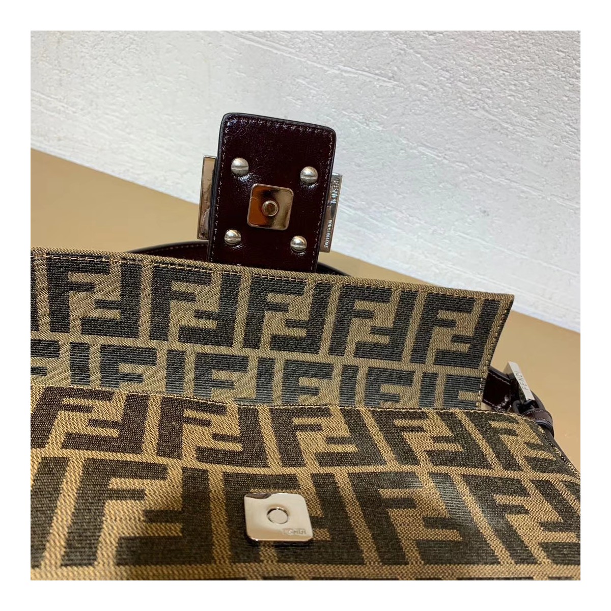 Fendi Vintage Zucca Pattern Mamma Baguette Shoulder Bag F01 Fendi Vintage Zucca Pattern Mamma Baguette Shoulder Bag F01