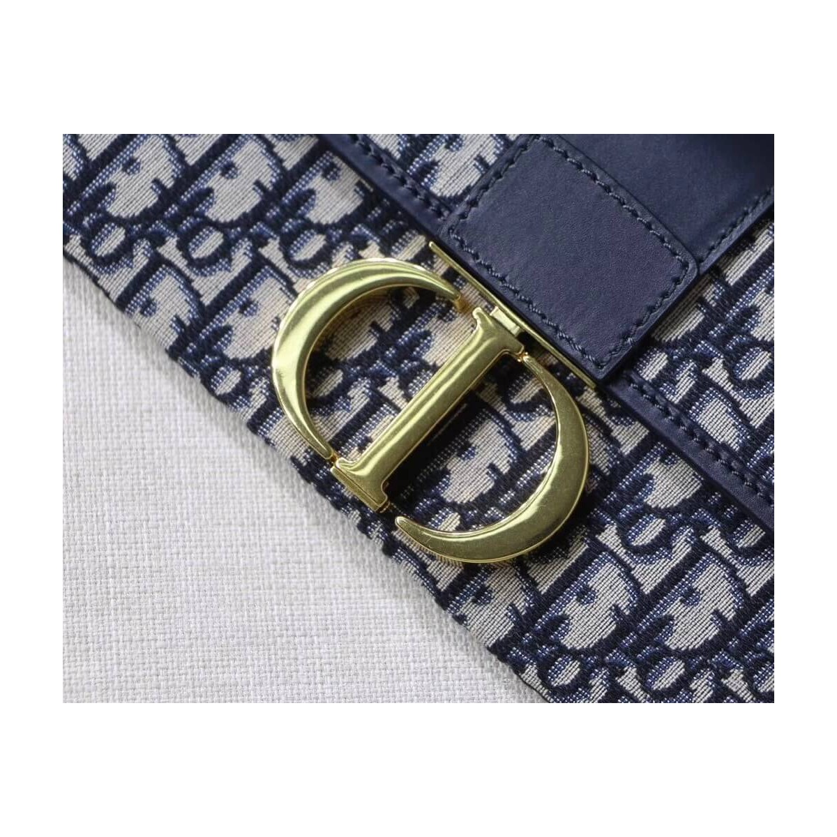 Christian Dior 30 Montaigne Jacquard Canvas Clutch Bag M9206 Christian Dior 30 Montaigne Jacquard Canvas Clutch Bag M9206