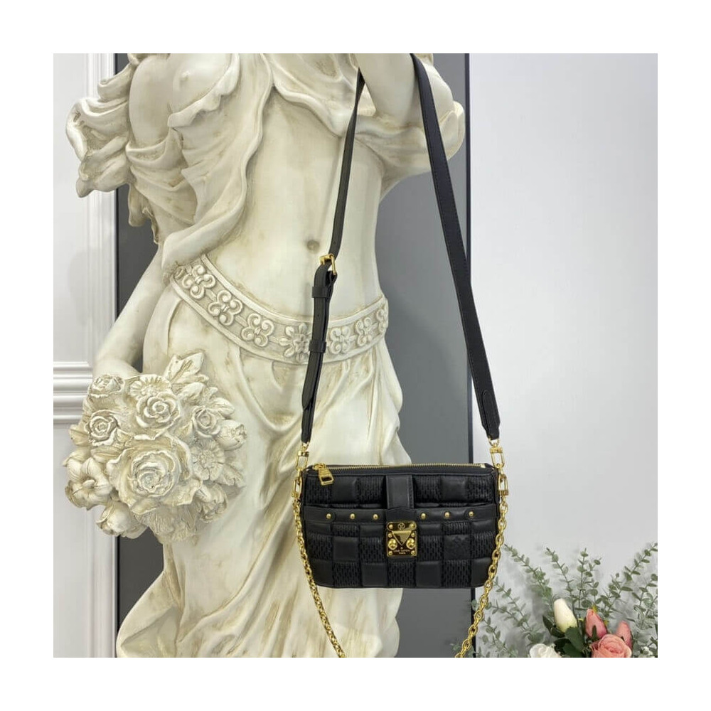 Louis Vuitton Pochette Troca M59046 M59048 M59049 Louis Vuitton Pochette Troca M59046 M59048 M59049
