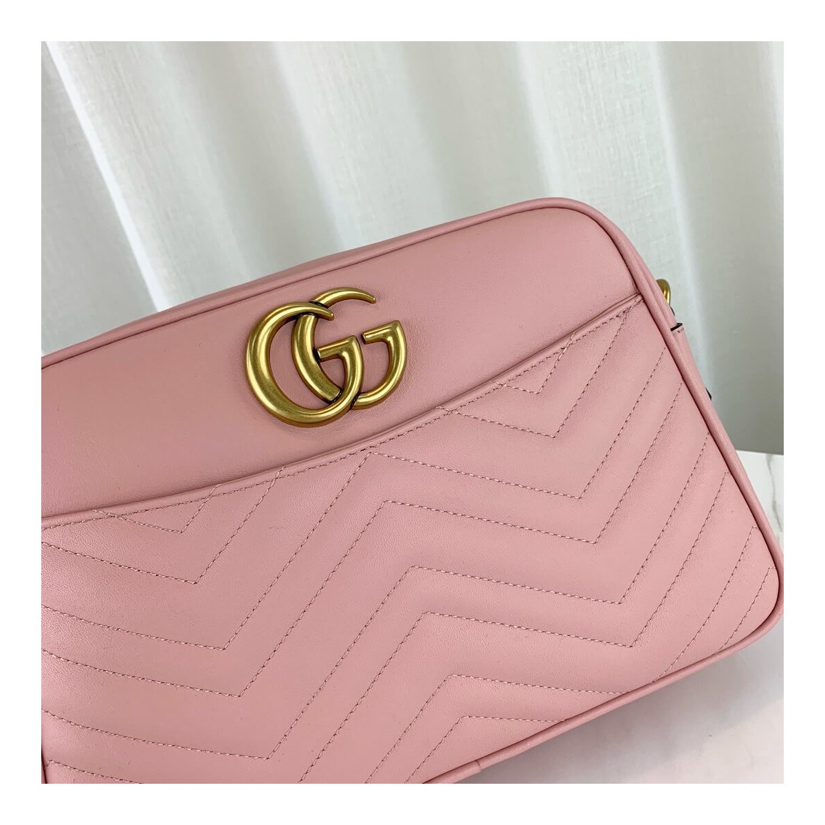 Gucci GG Marmont Medium Matelasse Shoulder Bag 443499 Gucci GG Marmont Medium Matelasse Shoulder Bag 443499