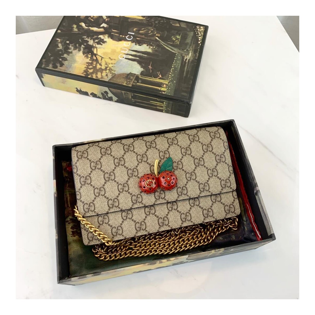 Gucci GG Supreme Mini Bag With Cherries MM 481290 Gucci GG Supreme Mini Bag With Cherries MM 481290