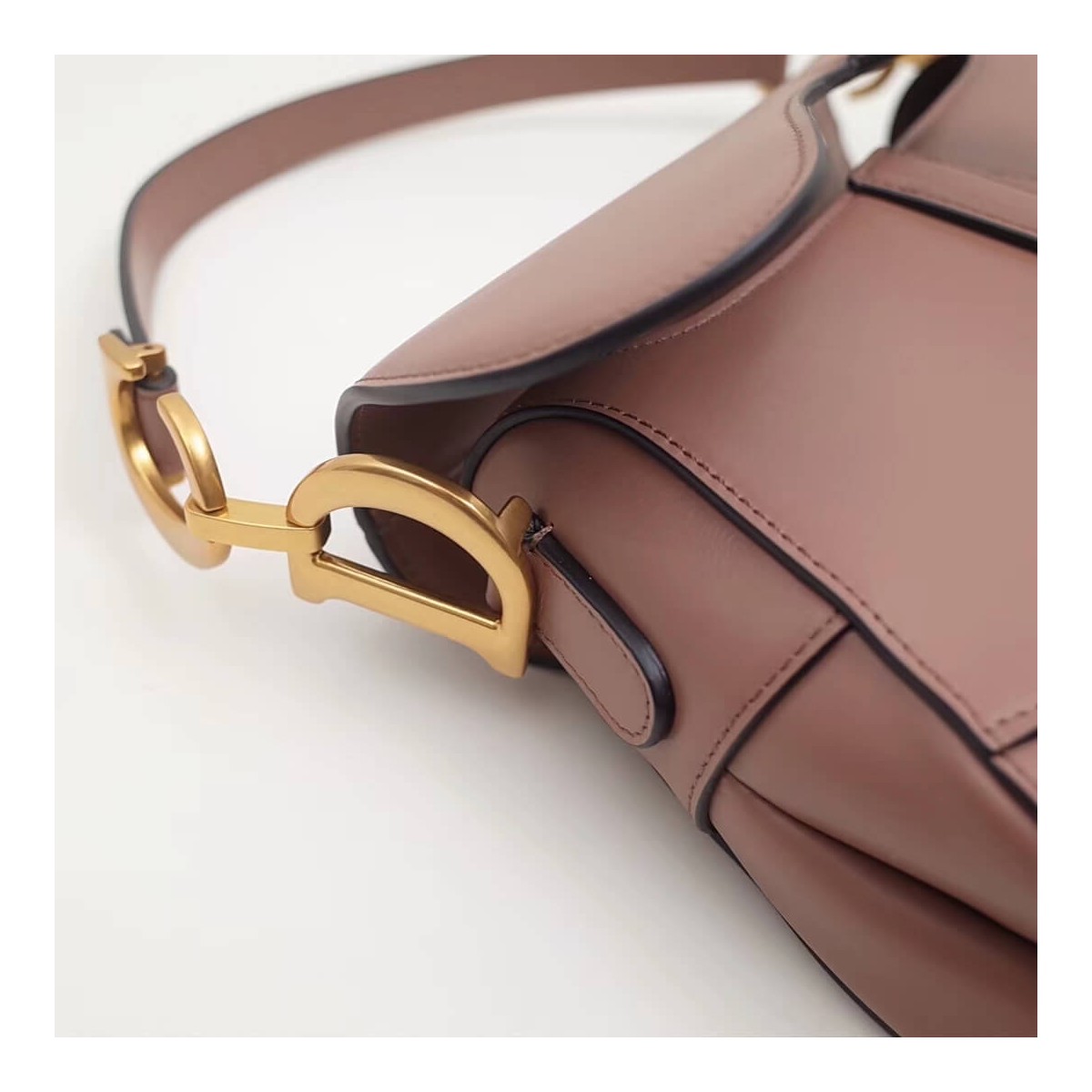 Christian Dior Smooth Calfskin Saddle Bag M0446 Christian Dior Smooth Calfskin Saddle Bag M0446