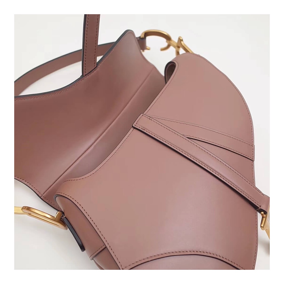 Christian Dior Smooth Calfskin Saddle Bag M0446 Christian Dior Smooth Calfskin Saddle Bag M0446