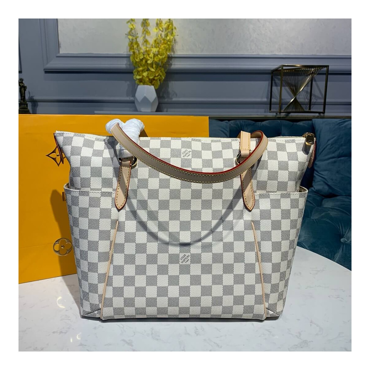 Louis Vuitton Damier Azur Canvas Totally MM N51262 Louis Vuitton Damier Azur Canvas Totally MM N51262