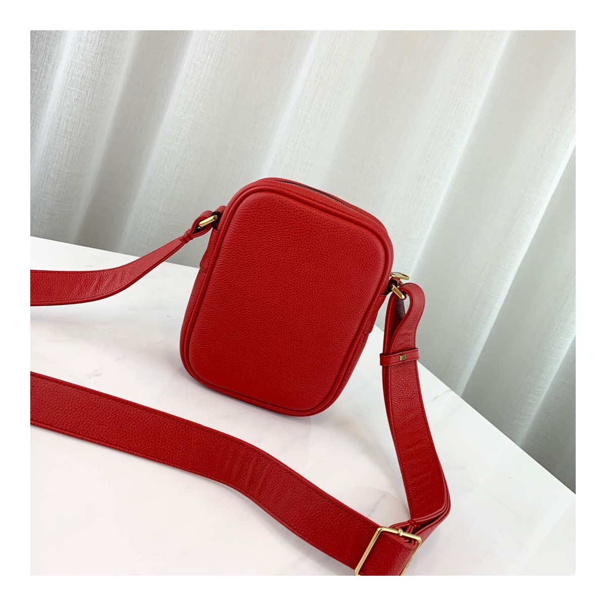 Gucci Print Leather Shoulder Bag 574803 Gucci Print Leather Shoulder Bag 574803