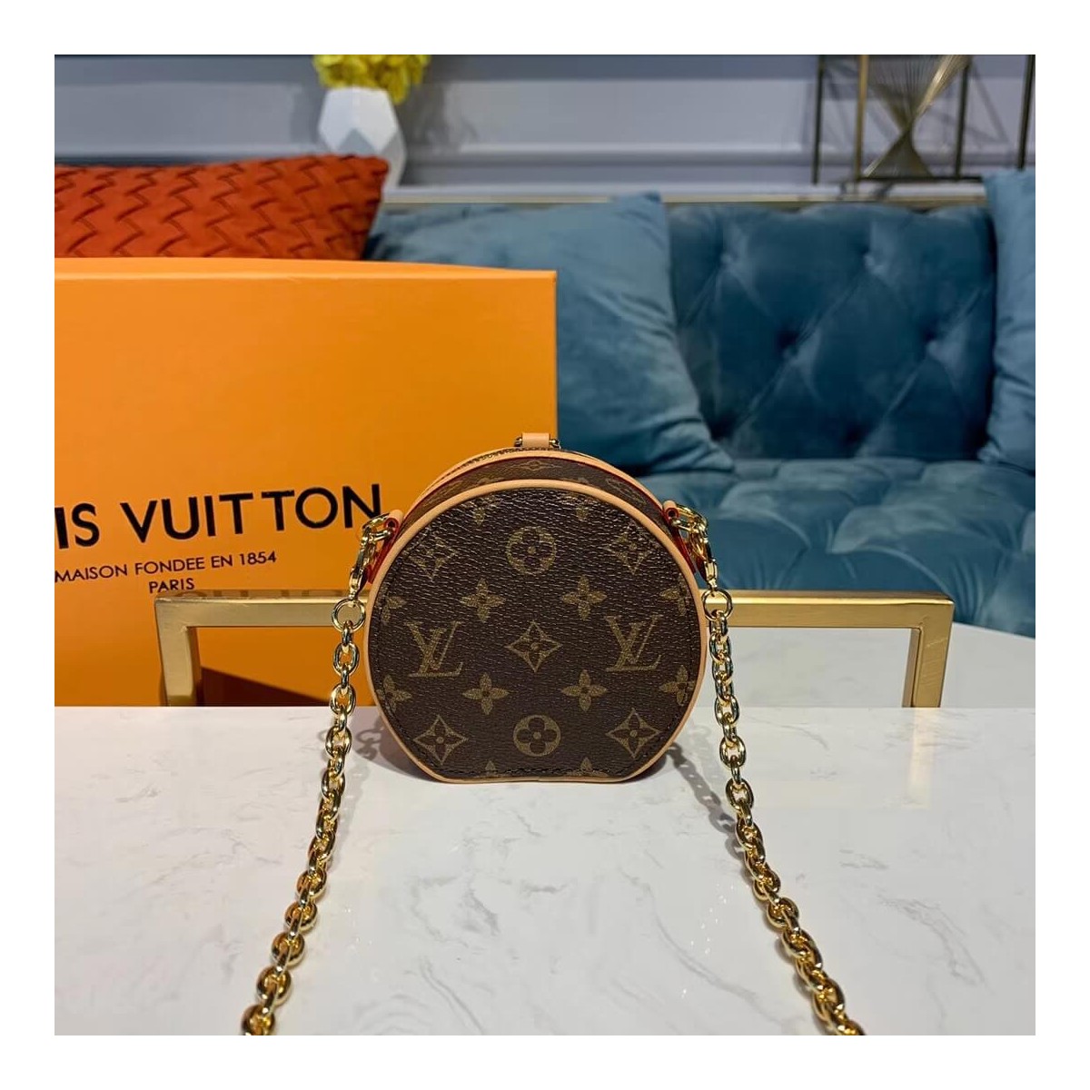 Louis Vuitton Monogram Boite Chapeau Necklace M68570 M68577 Louis Vuitton Monogram Boite Chapeau Necklace M68570 M68577
