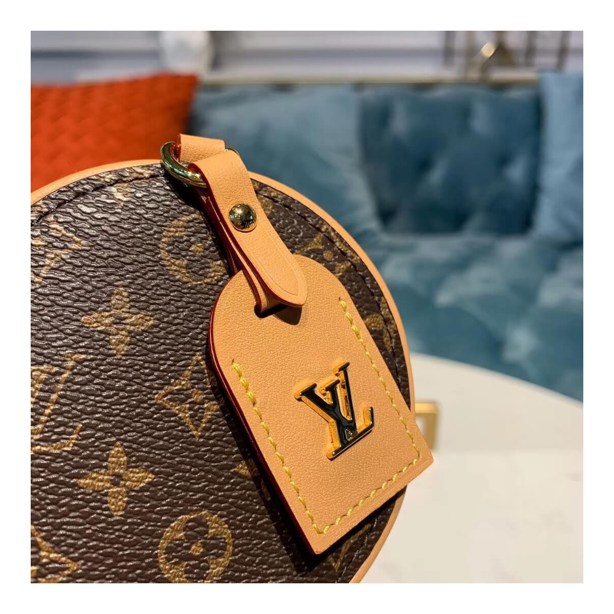 Louis Vuitton Monogram Boite Chapeau Necklace M68570 M68577 Louis Vuitton Monogram Boite Chapeau Necklace M68570 M68577