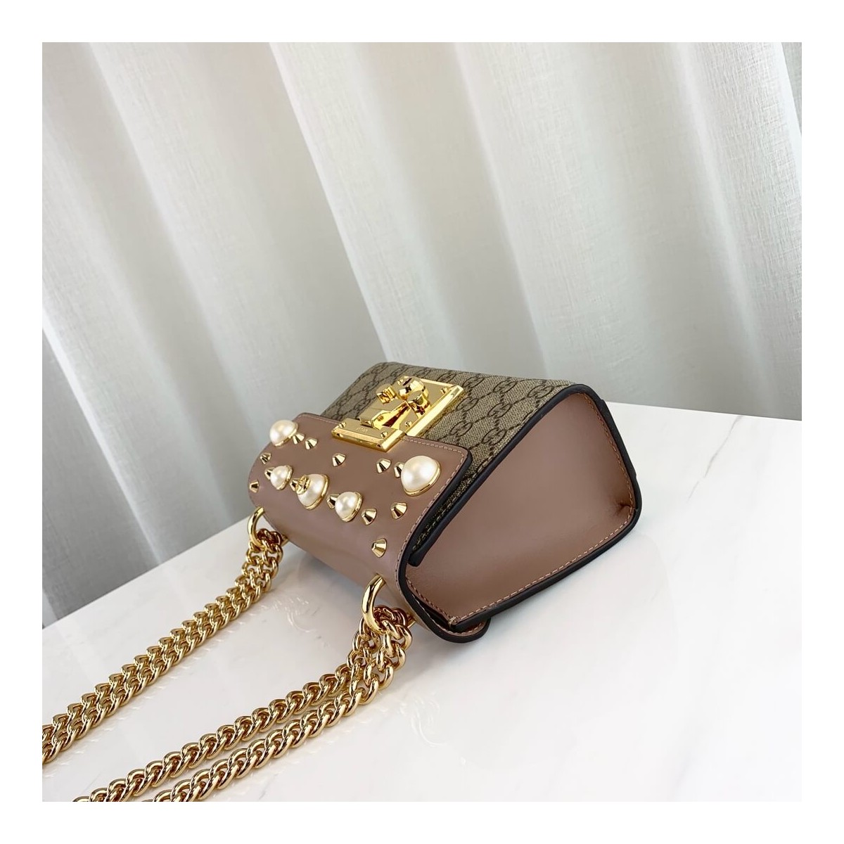 Gucci Padlock Studded GG Supreme Shoulder Bag 432182 Gucci Padlock Studded GG Supreme Shoulder Bag 432182