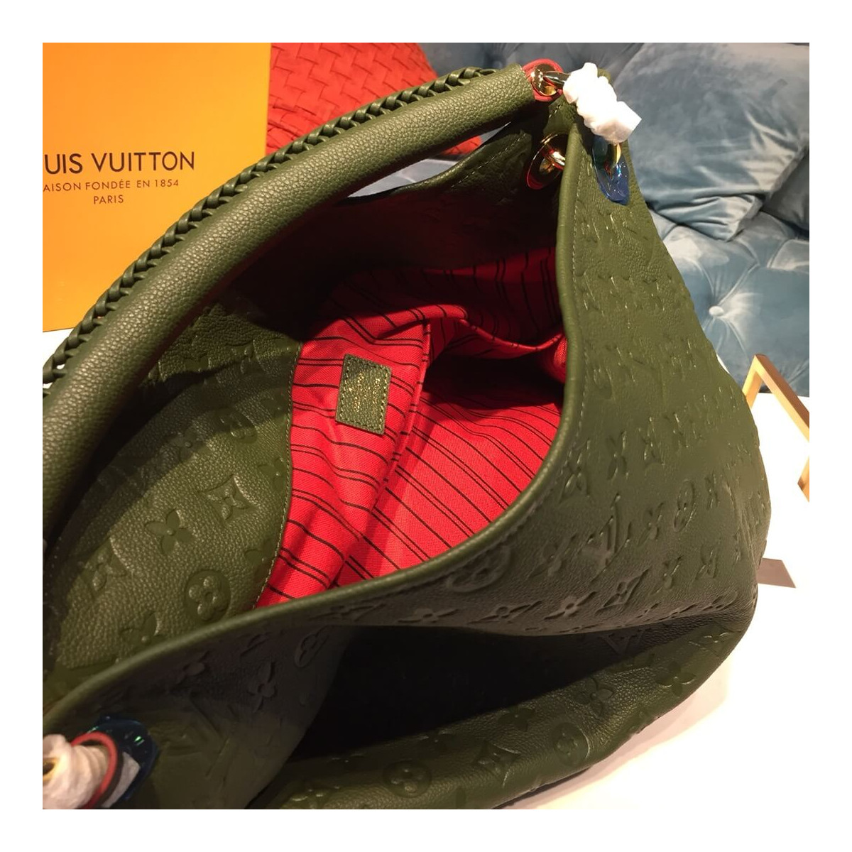 Louis Vuitton Artsy MM M41066 M43237 M43876 M44456 Louis Vuitton Artsy MM M41066 M43237 M43876 M44456