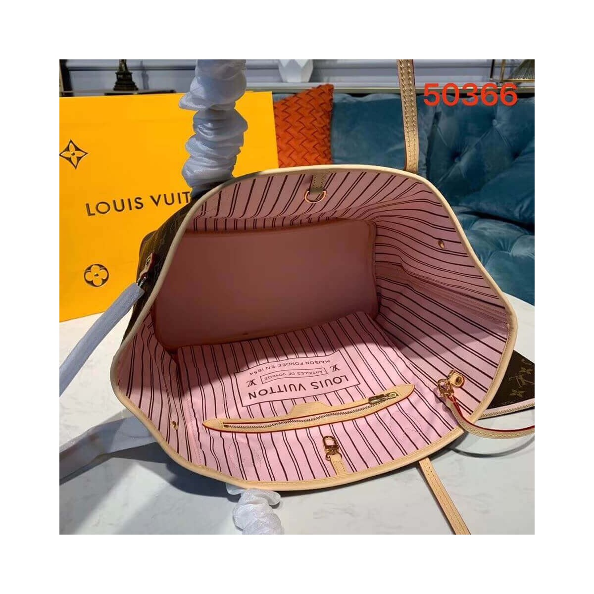 Louis Vuitton Monogram Canvas Neverfull MM M50366 Pink Louis Vuitton Monogram Canvas Neverfull MM M50366 Pink