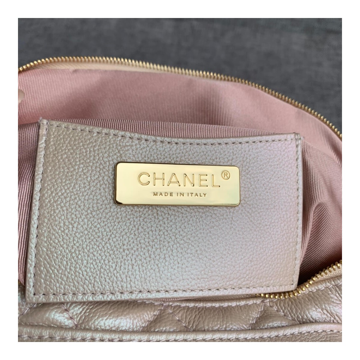 Chanel Quilted Caviar Clafskin Waist Bag AS0556 Chanel Quilted Caviar Clafskin Waist Bag AS0556