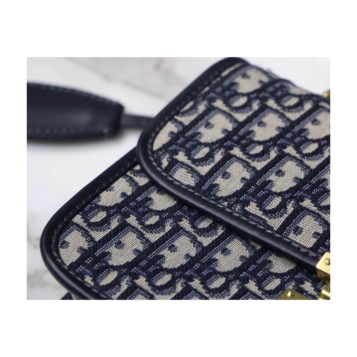 Christian Dior Dioradict Oblique Bag M9003 Christian Dior Dioradict Oblique Bag M9003