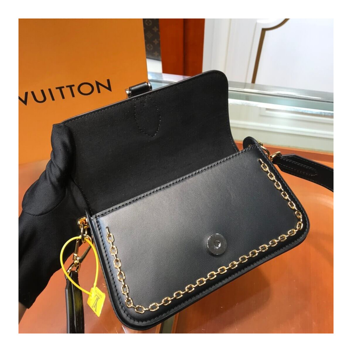 Louis Vuitton Neo Saint Cloud M45559 Louis Vuitton Neo Saint Cloud M45559