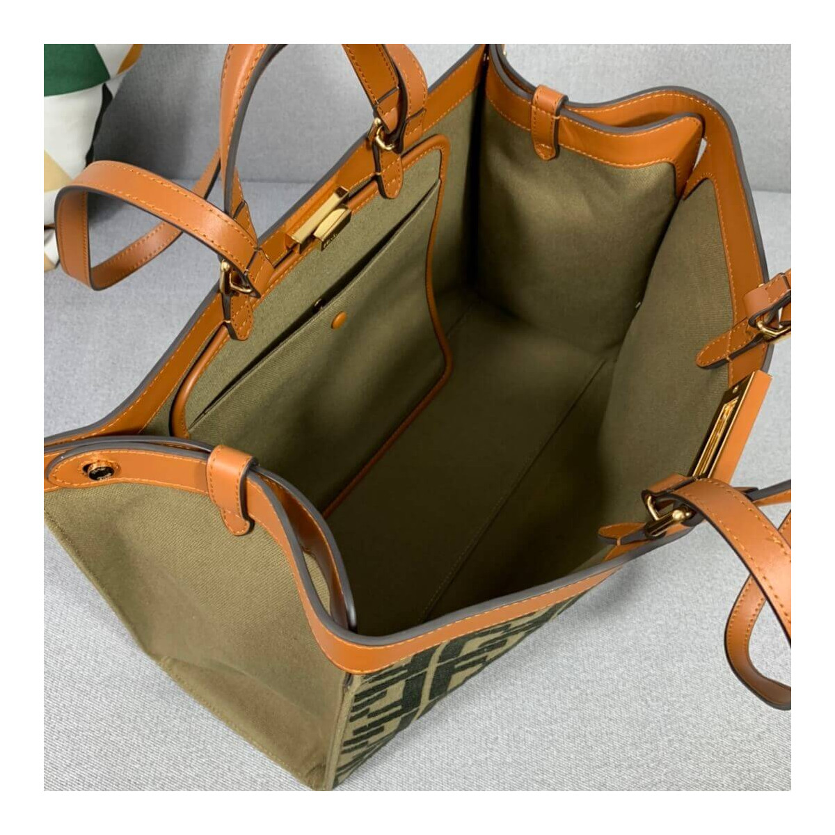 Fendi Peekaboo X Tote 8BH374 Fendi Peekaboo X Tote 8BH374